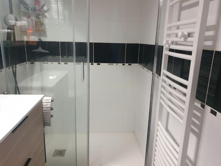 Appartement Avec Grand Jardin Labatut  Bagian luar foto