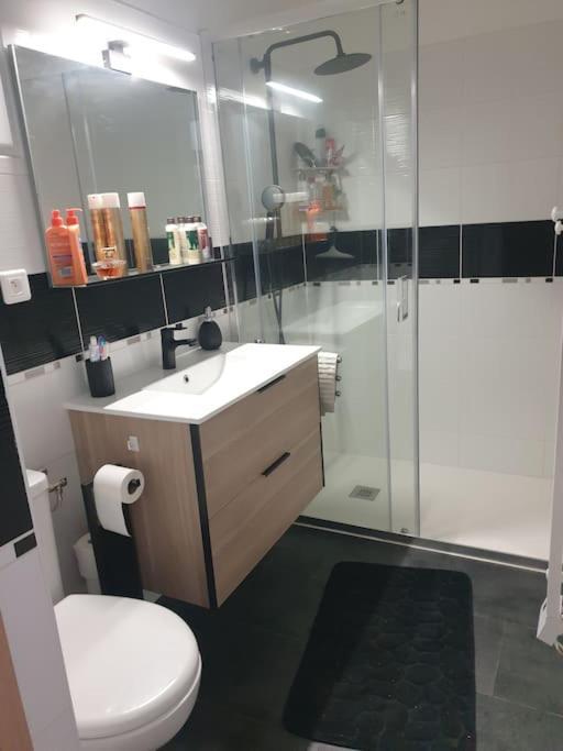 Appartement Avec Grand Jardin Labatut  Bagian luar foto
