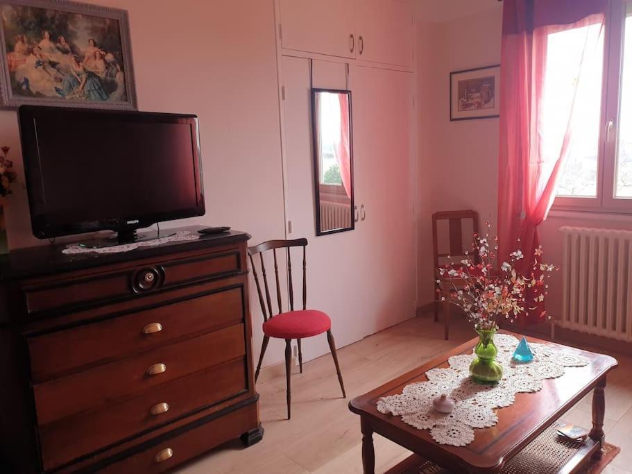 Appartement Avec Grand Jardin Labatut  Bagian luar foto